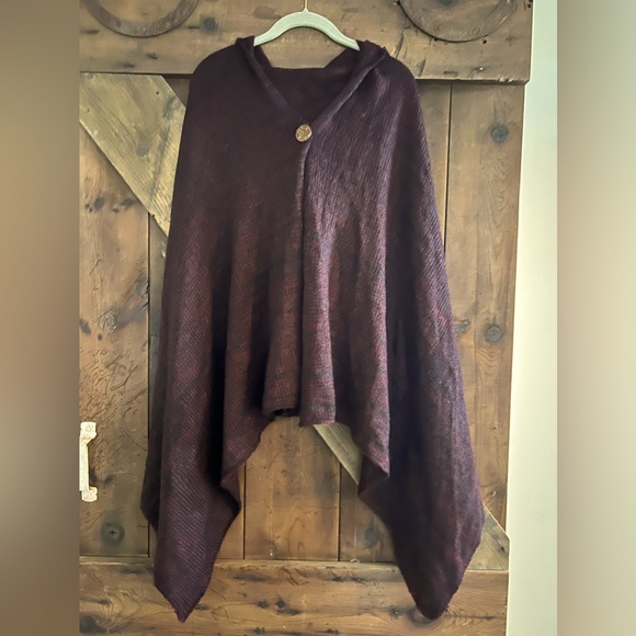 Sweaters - Burgundy Hooded Shawl